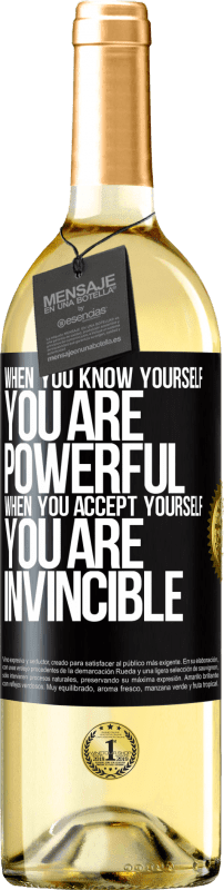 29,95 € Free Shipping | White Wine WHITE Edition When you know yourself, you are powerful. When you accept yourself, you are invincible Black Label. Customizable label Young wine Harvest 2024 Verdejo