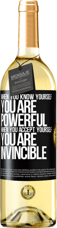 29,95 € Free Shipping | White Wine WHITE Edition When you know yourself, you are powerful. When you accept yourself, you are invincible Black Label. Customizable label Young wine Harvest 2025 Verdejo