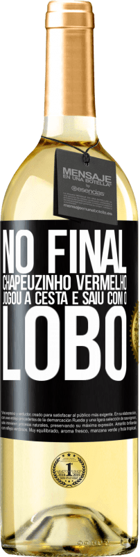 29,95 € Envio grátis | Vinho branco Edição WHITE No final, Chapeuzinho Vermelho jogou a cesta e saiu com o lobo Etiqueta Preta. Etiqueta personalizável Vinho jovem Colheita 2024 Verdejo