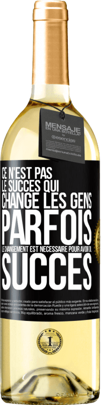 29,95 € Envoi gratuit | Vin blanc Édition WHITE Ce n'est pas le succès qui change les gens. Parfois le changement est nécessaire pour avoir du succès Étiquette Noire. Étiquette personnalisable Vin jeune Récolte 2025 Verdejo