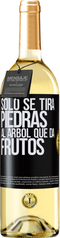 29,95 € Envío gratis | Vino Blanco Edición WHITE Sólo se tira piedras al árbol que da frutos Etiqueta Negra. Etiqueta personalizable Vino joven Cosecha 2024 Verdejo