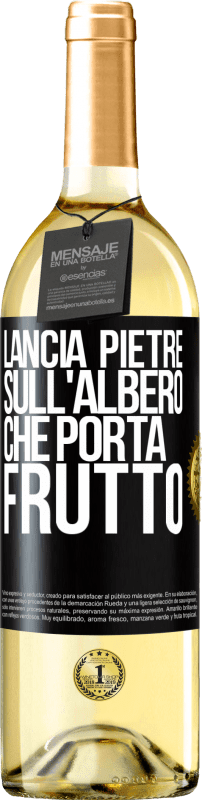 29,95 € Spedizione Gratuita | Vino bianco Edizione WHITE Lancia pietre sull'albero che porta frutto Etichetta Nera. Etichetta personalizzabile Vino giovane Raccogliere 2024 Verdejo