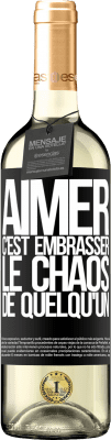 29,95 € Envoi gratuit | Vin blanc Édition WHITE Aimer, c'est embrasser le chaos de quelqu'un Étiquette Noire. Étiquette personnalisable Vin jeune Récolte 2023 Verdejo