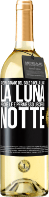 29,95 € Spedizione Gratuita | Vino bianco Edizione WHITE Chi è più grande del sole o della luna? La luna, perché le è permesso uscire di notte Etichetta Nera. Etichetta personalizzabile Vino giovane Raccogliere 2023 Verdejo