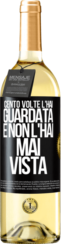 29,95 € Spedizione Gratuita | Vino bianco Edizione WHITE Cento volte l'hai guardata e non l'hai mai vista Etichetta Nera. Etichetta personalizzabile Vino giovane Raccogliere 2024 Verdejo