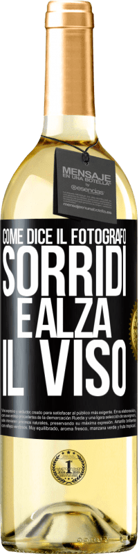 29,95 € Spedizione Gratuita | Vino bianco Edizione WHITE Come dice il fotografo, sorridi e alza il viso Etichetta Nera. Etichetta personalizzabile Vino giovane Raccogliere 2023 Verdejo