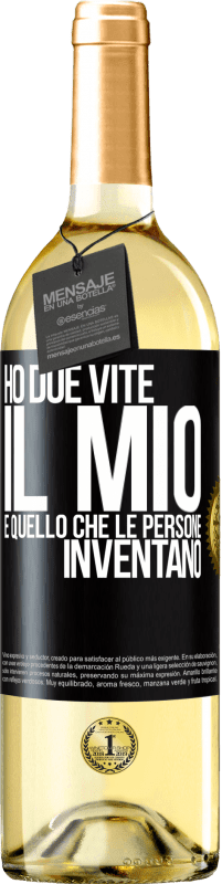 29,95 € Spedizione Gratuita | Vino bianco Edizione WHITE Ho due vite. Il mio e quello che le persone inventano Etichetta Nera. Etichetta personalizzabile Vino giovane Raccogliere 2023 Verdejo