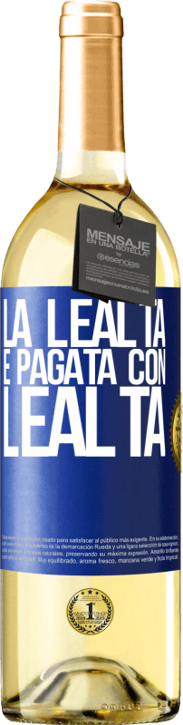 29,95 € Spedizione Gratuita | Vino bianco Edizione WHITE La lealtà è pagata con lealtà Etichetta Blu. Etichetta personalizzabile Vino giovane Raccogliere 2024 Verdejo