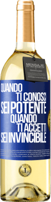 29,95 € Spedizione Gratuita | Vino bianco Edizione WHITE Quando ti conosci, sei potente. Quando ti accetti, sei invincibile Etichetta Blu. Etichetta personalizzabile Vino giovane Raccogliere 2023 Verdejo