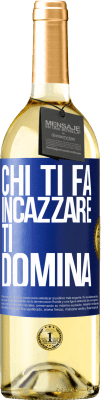 29,95 € Spedizione Gratuita | Vino bianco Edizione WHITE Chi ti fa incazzare, ti domina Etichetta Blu. Etichetta personalizzabile Vino giovane Raccogliere 2024 Verdejo