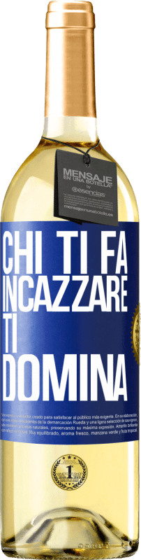 29,95 € Spedizione Gratuita | Vino bianco Edizione WHITE Chi ti fa incazzare, ti domina Etichetta Blu. Etichetta personalizzabile Vino giovane Raccogliere 2025 Verdejo