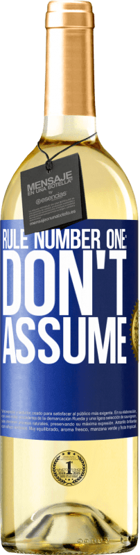 29,95 € Бесплатная доставка | Белое вино Издание WHITE Правило номер один: не предполагайте Синяя метка. Настраиваемая этикетка Молодое вино Урожай 2023 Verdejo