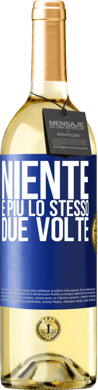 29,95 € Spedizione Gratuita | Vino bianco Edizione WHITE Niente è più lo stesso due volte Etichetta Blu. Etichetta personalizzabile Vino giovane Raccogliere 2023 Verdejo