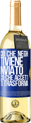 29,95 € Spedizione Gratuita | Vino bianco Edizione WHITE Ciò che neghi ti viene inviato. Ciò che accetti ti trasforma Etichetta Blu. Etichetta personalizzabile Vino giovane Raccogliere 2023 Verdejo