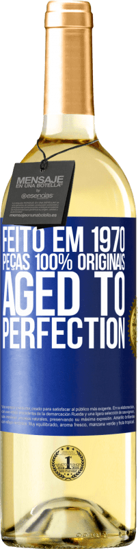 29,95 € Envio grátis | Vinho branco Edição WHITE Feito em 1970, peças 100% originais. Aged to perfection Etiqueta Azul. Etiqueta personalizável Vinho jovem Colheita 2024 Verdejo