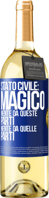 29,95 € Spedizione Gratuita | Vino bianco Edizione WHITE Stato civile: magico. Niente da queste parti, niente da quelle parti Etichetta Blu. Etichetta personalizzabile Vino giovane Raccogliere 2023 Verdejo