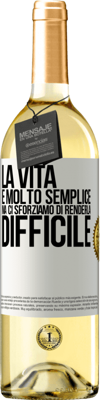 29,95 € Spedizione Gratuita | Vino bianco Edizione WHITE La vita è molto semplice, ma ci sforziamo di renderla difficile Etichetta Bianca. Etichetta personalizzabile Vino giovane Raccogliere 2024 Verdejo