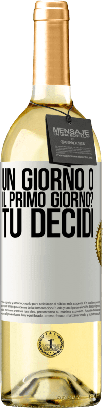 29,95 € Spedizione Gratuita | Vino bianco Edizione WHITE un giorno o il primo giorno? Tu decidi Etichetta Bianca. Etichetta personalizzabile Vino giovane Raccogliere 2024 Verdejo