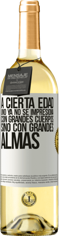 29,95 € Envío gratis | Vino Blanco Edición WHITE A cierta edad uno ya no se impresiona con grandes cuerpos, sino con grandes almas Etiqueta Blanca. Etiqueta personalizable Vino joven Cosecha 2024 Verdejo