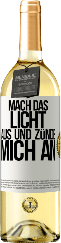 29,95 € Kostenloser Versand | Weißwein WHITE Ausgabe Mach das Licht aus und zünde mich an Weißes Etikett. Anpassbares Etikett Junger Wein Ernte 2024 Verdejo