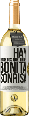 29,95 € Envío gratis | Vino Blanco Edición WHITE Hay secretos que tienen bonita sonrisa Etiqueta Blanca. Etiqueta personalizable Vino joven Cosecha 2024 Verdejo