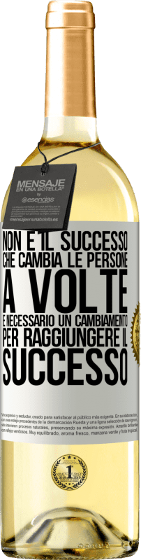 29,95 € Spedizione Gratuita | Vino bianco Edizione WHITE Non è il successo che cambia le persone. A volte è necessario un cambiamento per raggiungere il successo Etichetta Bianca. Etichetta personalizzabile Vino giovane Raccogliere 2024 Verdejo