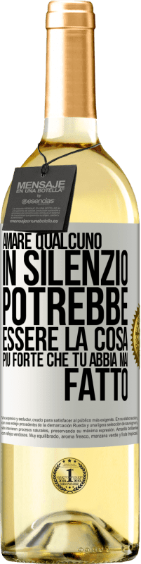 29,95 € Spedizione Gratuita | Vino bianco Edizione WHITE Amare qualcuno in silenzio potrebbe essere la cosa più forte che tu abbia mai fatto Etichetta Bianca. Etichetta personalizzabile Vino giovane Raccogliere 2024 Verdejo