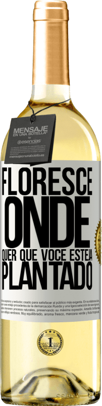 29,95 € Envio grátis | Vinho branco Edição WHITE Floresce onde quer que você esteja plantado Etiqueta Branca. Etiqueta personalizável Vinho jovem Colheita 2024 Verdejo