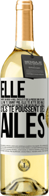 29,95 € Envoi gratuit | Vin blanc Édition WHITE Elle apporte du Rock & Roll en elle et de la poésie sur les lèvres. Elle ne te sourit pas, elle te jette des balles et tu meurs Étiquette Blanche. Étiquette personnalisable Vin jeune Récolte 2024 Verdejo