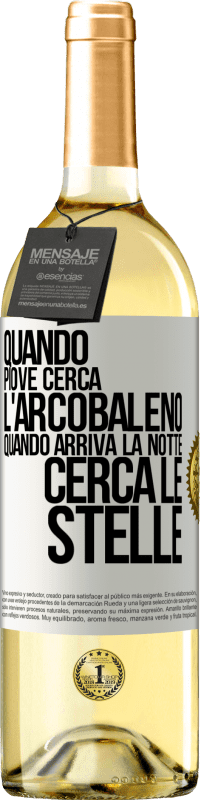 29,95 € Spedizione Gratuita | Vino bianco Edizione WHITE Quando piove, cerca l'arcobaleno, quando arriva la notte, cerca le stelle Etichetta Bianca. Etichetta personalizzabile Vino giovane Raccogliere 2024 Verdejo