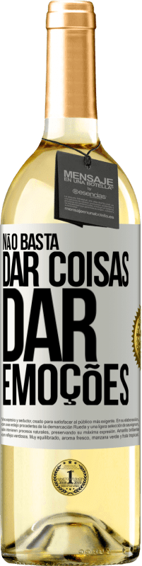 29,95 € Envio grátis | Vinho branco Edição WHITE Não basta dar coisas, dar emoções Etiqueta Branca. Etiqueta personalizável Vinho jovem Colheita 2024 Verdejo