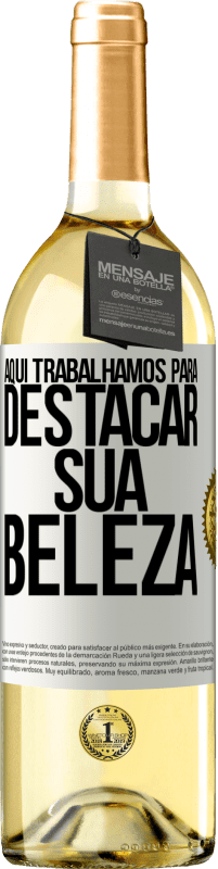 29,95 € Envio grátis | Vinho branco Edição WHITE Aqui trabalhamos para destacar sua beleza Etiqueta Branca. Etiqueta personalizável Vinho jovem Colheita 2023 Verdejo