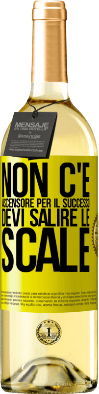 29,95 € Spedizione Gratuita | Vino bianco Edizione WHITE Non c'è ascensore per il successo. Devi salire le scale Etichetta Gialla. Etichetta personalizzabile Vino giovane Raccogliere 2024 Verdejo