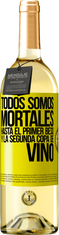 29,95 € Envío gratis | Vino Blanco Edición WHITE Todos somos mortales hasta el primer beso y la segunda copa de vino Etiqueta Amarilla. Etiqueta personalizable Vino joven Cosecha 2024 Verdejo