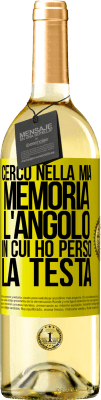 29,95 € Spedizione Gratuita | Vino bianco Edizione WHITE Cerco nella mia memoria l'angolo in cui ho perso la testa Etichetta Gialla. Etichetta personalizzabile Vino giovane Raccogliere 2024 Verdejo