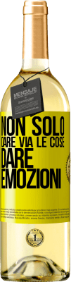 29,95 € Spedizione Gratuita | Vino bianco Edizione WHITE Non solo dare via le cose, dare emozioni Etichetta Gialla. Etichetta personalizzabile Vino giovane Raccogliere 2023 Verdejo