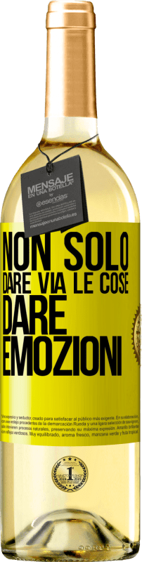 29,95 € Spedizione Gratuita | Vino bianco Edizione WHITE Non solo dare via le cose, dare emozioni Etichetta Gialla. Etichetta personalizzabile Vino giovane Raccogliere 2025 Verdejo