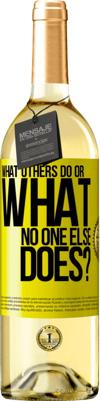 29,95 € Free Shipping | White Wine WHITE Edition What others do or what no one else does? Yellow Label. Customizable label Young wine Harvest 2023 Verdejo