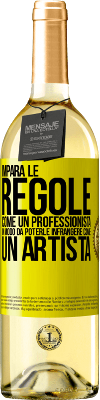 29,95 € Spedizione Gratuita | Vino bianco Edizione WHITE Impara le regole come un professionista in modo da poterle infrangere come un artista Etichetta Gialla. Etichetta personalizzabile Vino giovane Raccogliere 2025 Verdejo