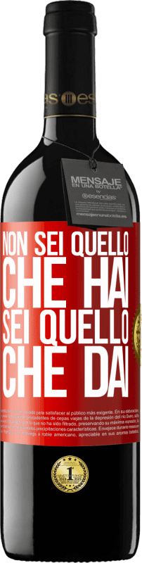 39,95 € Spedizione Gratuita | Vino rosso Edizione RED MBE Riserva Non sei quello che hai. Sei quello che dai Etichetta Rossa. Etichetta personalizzabile Riserva 12 Mesi Raccogliere 2015 Tempranillo