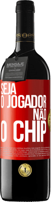 39,95 € Envio grátis | Vinho tinto Edição RED MBE Reserva Seja o jogador, não o chip Etiqueta Vermelha. Etiqueta personalizável Reserva 12 Meses Colheita 2014 Tempranillo