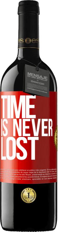 39,95 € 免费送货 | 红酒 RED版 MBE 预订 时间永远不会浪费 红色标签. 可自定义的标签 预订 12 个月 收成 2014 Tempranillo