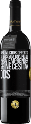 39,95 € Envío gratis | Vino Tinto Edición RED MBE Reserva Para muchos deportes se necesita una pelota. Para emprender, se necesitan dos Etiqueta Negra. Etiqueta personalizable Reserva 12 Meses Cosecha 2015 Tempranillo