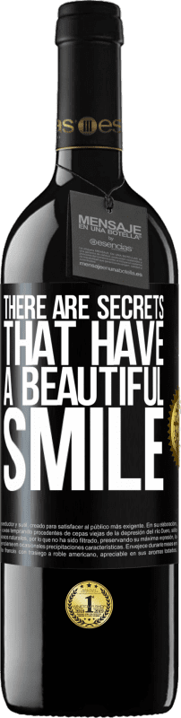 39,95 € 免费送货 | 红酒 RED版 MBE 预订 有些秘密有美丽的笑容 黑标. 可自定义的标签 预订 12 个月 收成 2014 Tempranillo