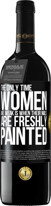 39,95 € 送料無料 | 赤ワイン REDエディション MBE 予約する 女性が弱いのは、爪を塗りたてのときだけです ブラックラベル. カスタマイズ可能なラベル 予約する 12 月 収穫 2016 Tempranillo