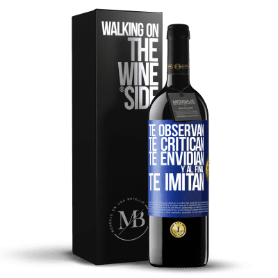 «Te observan, te critican, te envidian… y al final, te imitan» Edición RED MBE Reserva