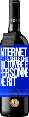 39,95 € Envoi gratuit | Vin rouge Édition RED MBE Réserve Internet est la seule chose qui tombe et personne ne rit Étiquette Bleue. Étiquette personnalisable Réserve 12 Mois Récolte 2014 Tempranillo