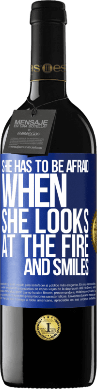 29,95 € Free Shipping | Red Wine RED Edition Crianza 6 Months She has to be afraid when she looks at the fire and smiles Blue Label. Customizable label Aging in oak barrels 6 Months Harvest 2020 Tempranillo