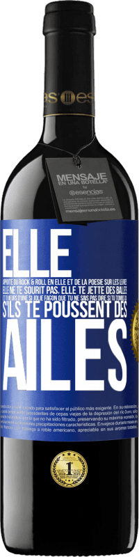 39,95 € Envoi gratuit | Vin rouge Édition RED MBE Réserve Elle apporte du Rock & Roll en elle et de la poésie sur les lèvres. Elle ne te sourit pas, elle te jette des balles et tu meurs Étiquette Bleue. Étiquette personnalisable Réserve 12 Mois Récolte 2016 Tempranillo