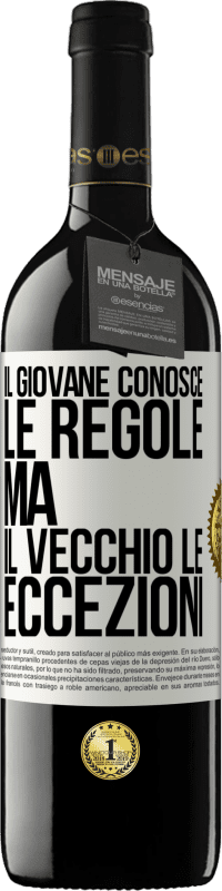 39,95 € Spedizione Gratuita | Vino rosso Edizione RED MBE Riserva Il giovane conosce le regole, ma il vecchio le eccezioni Etichetta Bianca. Etichetta personalizzabile Riserva 12 Mesi Raccogliere 2015 Tempranillo